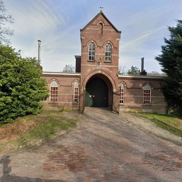 Straatbeeld van Eindhovenseweg 8b, 5056RP Berkel-Enschot