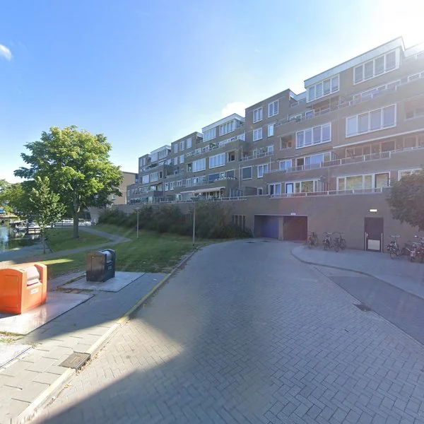 Straatbeeld van Elburgkade 84, 1324HL Almere
