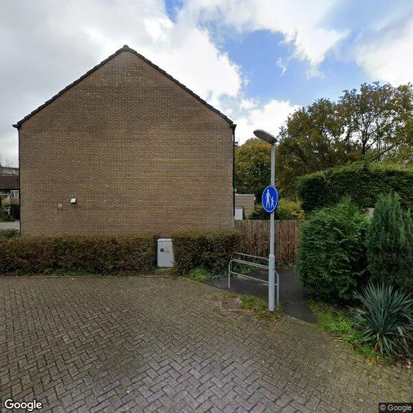 Straatbeeld van Elzendreef 629, 2272CW Voorburg