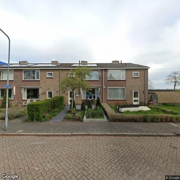 Straatbeeld van Elzenlaan 13, 1906WX Limmen