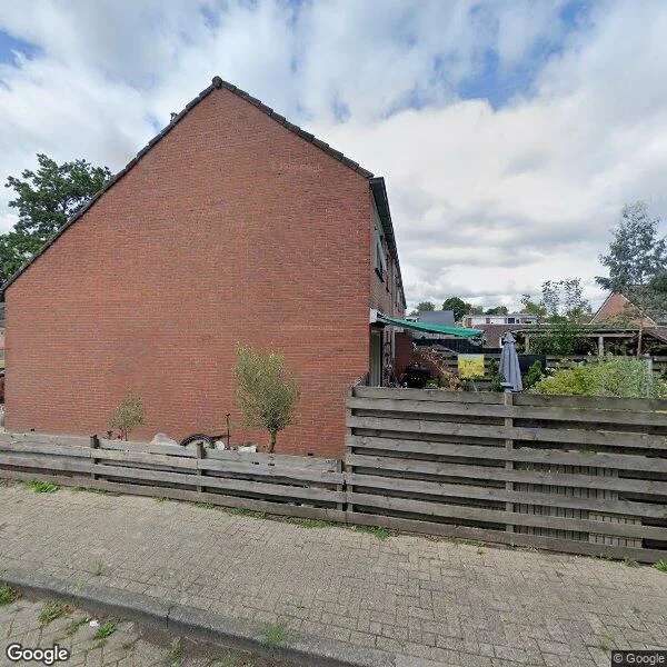 Straatbeeld van Elzenlaan 58, 7881PZ Emmer-Compascuum