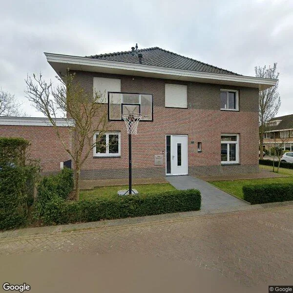 Straatbeeld van Elzenweg 83, 6601HJ Wijchen