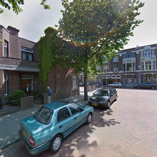 Straatbeeld van Emantsstraat 29, 2596JE Den Haag