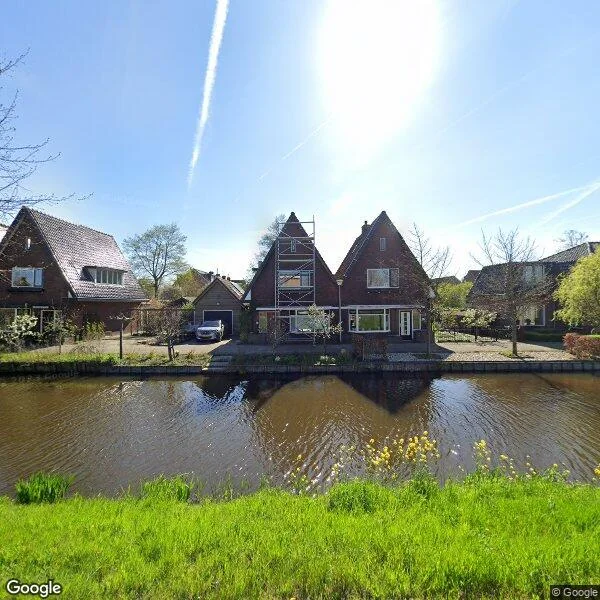 Straatbeeld van Emmakade 135, 2411JH Bodegraven
