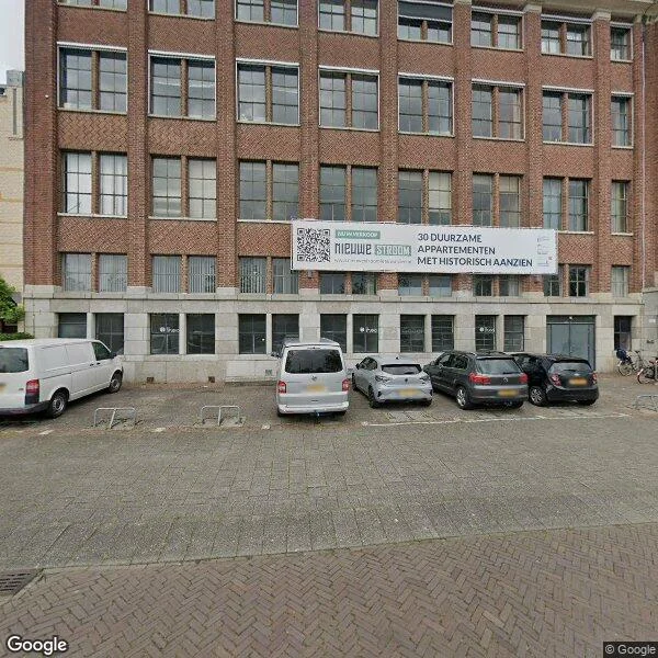 Straatbeeld van Emmakade 55f, 8921AG Leeuwarden