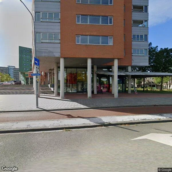 Straatbeeld van Emmasingel 12, 9726AJ Groningen