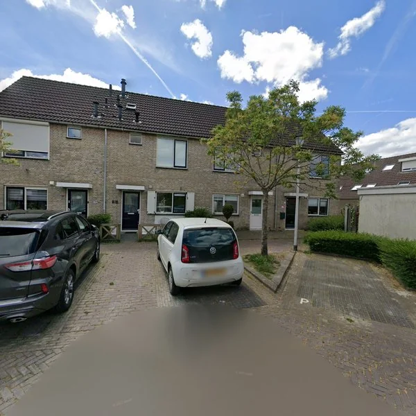 Straatbeeld van Emmastraat 6, 3281BH Numansdorp