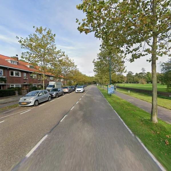 Straatbeeld van Endegeesterstraatweg 16, 2342AJ Oegstgeest