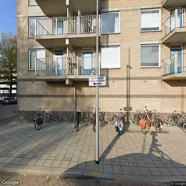 Straatbeeld van Engelandlaan 438, 2711EA Zoetermeer