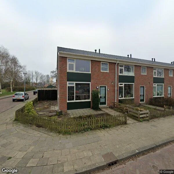 Straatbeeld van Erasmusweg 36, 9602AE Hoogezand