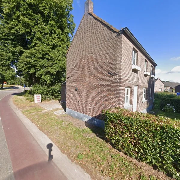 Straatbeeld van Erdbrugweg 1, 5975RH Sevenum