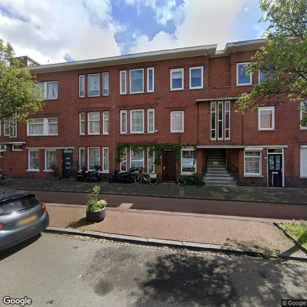 Straatbeeld van Escamplaan 126, 2547GL Den Haag