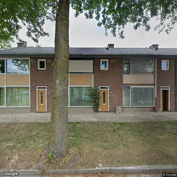 Straatbeeld van Esdoornstraat 1, 5482CR Schijndel