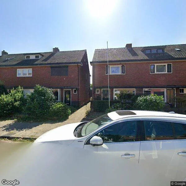 Straatbeeld van Esdoornstraat 8, 7556DH Hengelo