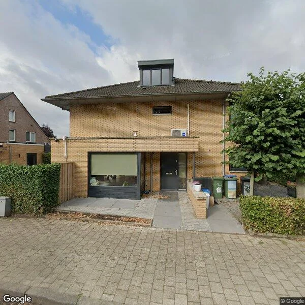 Straatbeeld van Esmoreitstraat 2, 4906HG Oosterhout