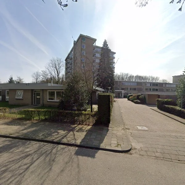 Straatbeeld van Esschebaan 94, 5062BD Oisterwijk