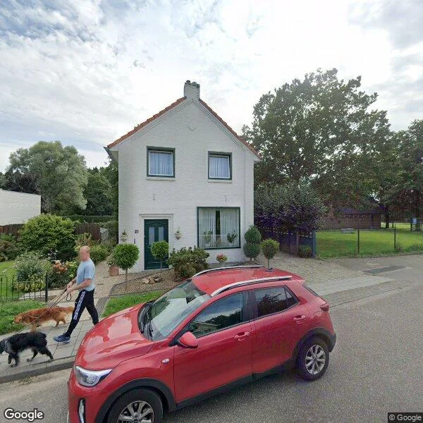 Straatbeeld van Essendijk 21, 6243BH Geulle