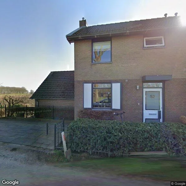 Straatbeeld van Essendijk 52, 3161EG Rhoon