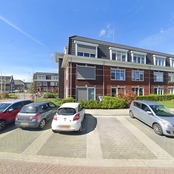 Straatbeeld van Essenlaan 153, 3247GG Dirksland