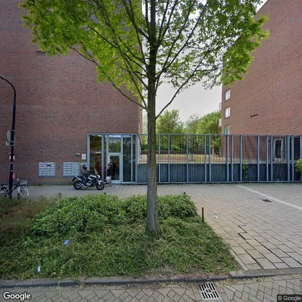 Straatbeeld van Evertsweertplantsoen 100, 1069RL Amsterdam