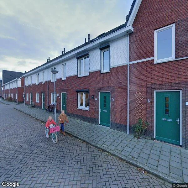 Straatbeeld van Fanny Blankers-Koenstraat 17, 1382NB Weesp