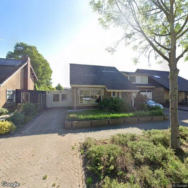 Straatbeeld van Floralaan 142, 1693GR Wervershoof