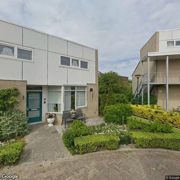 Straatbeeld van Florastraat 42A, 1695BL Blokker