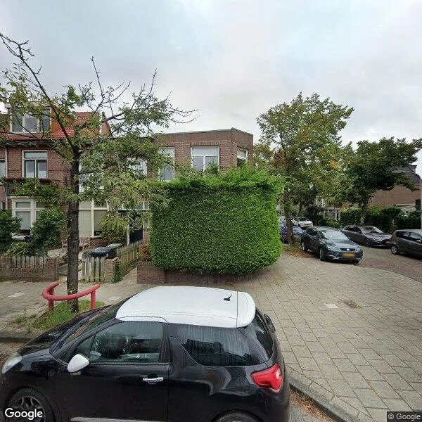 Straatbeeld van Floresstraat 77, 2022BC Haarlem