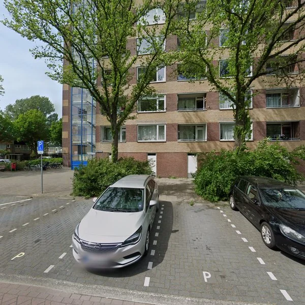 Straatbeeld van Fluitekruidweg 71, 1508AB Zaandam