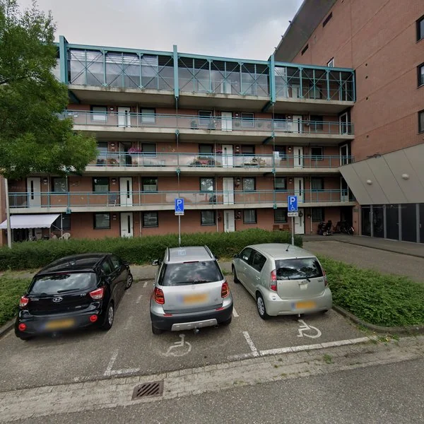 Straatbeeld van Fokkerlaan 180, 5703DW Helmond