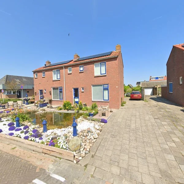 Straatbeeld van Fonteinstrjitte 20, 9151JW Holwert