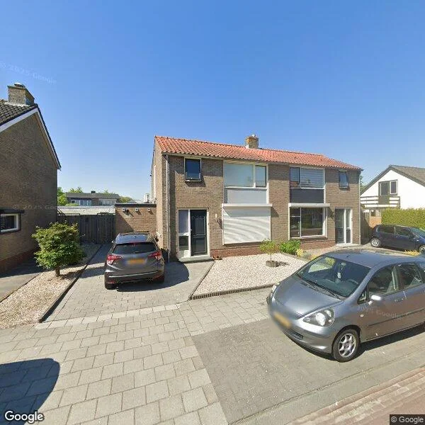 Straatbeeld van Frank van Borsselenstraat 5, 4472AX 's-Heer Hendrikskinderen