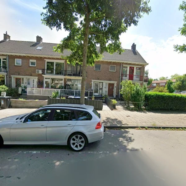 Straatbeeld van Frans Lebretlaan 84, 3314EE Dordrecht