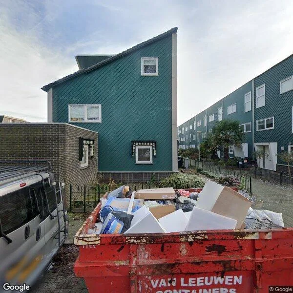 Straatbeeld van Frederiksveld 35, 2151LP Nieuw-Vennep