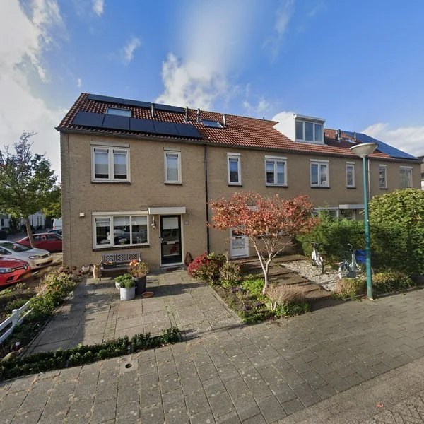 Straatbeeld van Frits Mehrtenslaan 32, 2343LN Oegstgeest