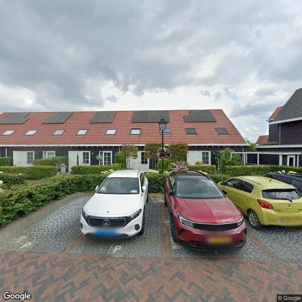 Straatbeeld van Frits Zernikestraat 12, 1341BR Almere