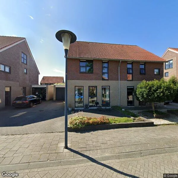 Straatbeeld van Frouwesân 66, 8939EP Leeuwarden