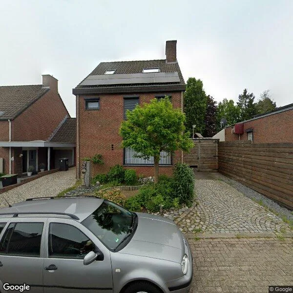 Straatbeeld van Gabriel Metsustraat 2, 6464BE Kerkrade