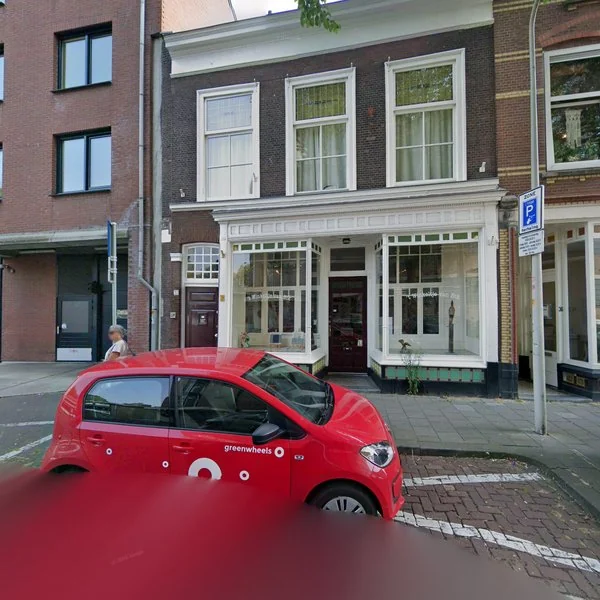 Straatbeeld van Geest 32, 2513VB Den Haag