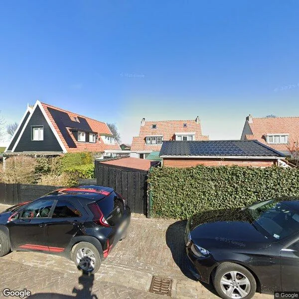 Straatbeeld van Gemeenelandsweg 122, 1779GD Den Oever