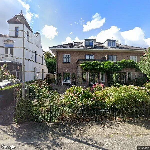 Straatbeeld van Gooilaan 5, 1406LC Bussum