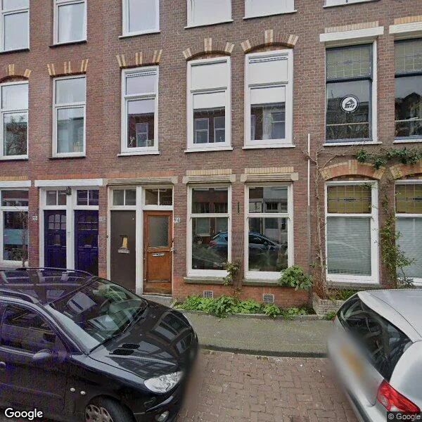 Straatbeeld van Govert Bidloostraat 102, 2563XJ Den Haag