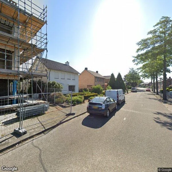 Straatbeeld van Graaf van Hornelaan 3a, 6093BM Heythuysen