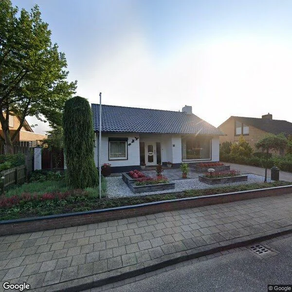 Straatbeeld van Graaf Wolff Metternichlaan 32, 6071BL Swalmen