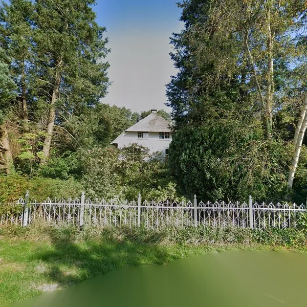 Straatbeeld van Grensweg 4, 9343TD Een-West