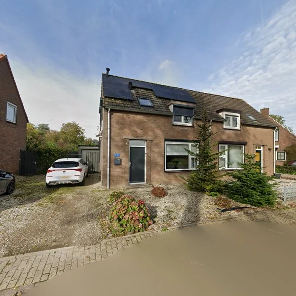 Straatbeeld van Groenestraat 8, 5327AE Hurwenen