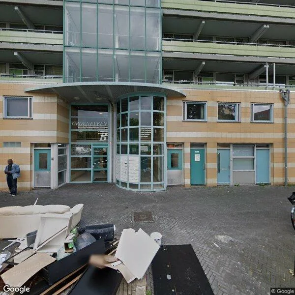 Straatbeeld van Groeneveen 20, 1103EB Amsterdam