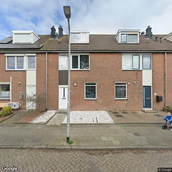 Straatbeeld van Groenewege 142, 2211EP Noordwijkerhout