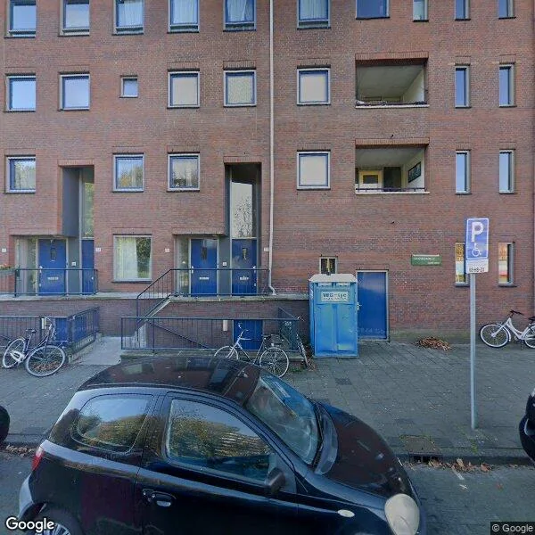 Straatbeeld van Groesbeekdreef 16, 1103TL Amsterdam