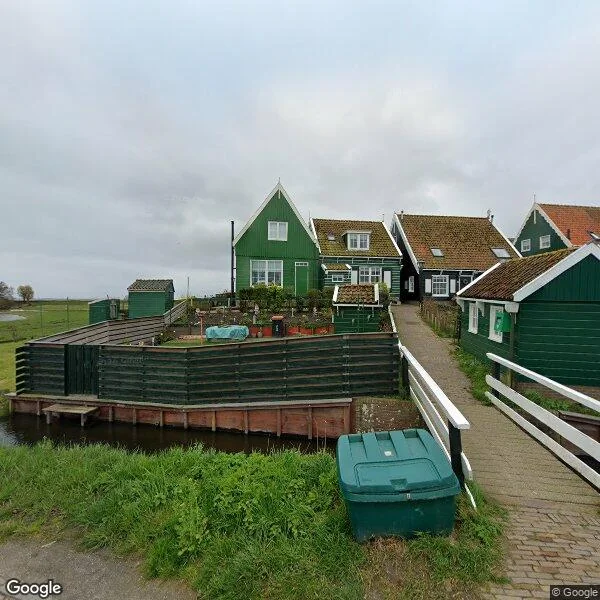 Straatbeeld van Grotewerf 20, 1156CW Marken